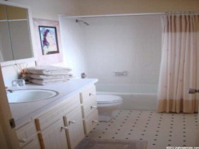 9178 S Strasbourg Cir E, Sandy, UT 84093 — photo 11