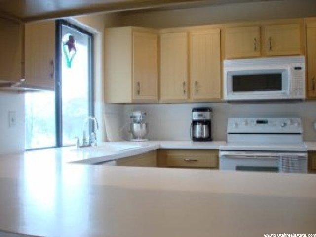 9178 S Strasbourg Cir E, Sandy, UT 84093 — photo 8