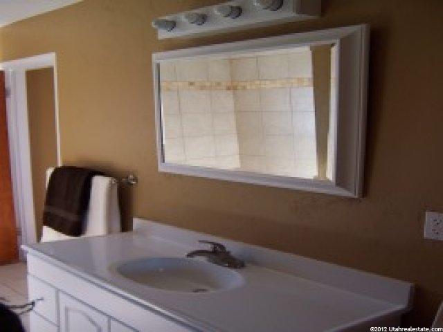 647 W 3500 S, Bountiful, UT 84010 — photo 5