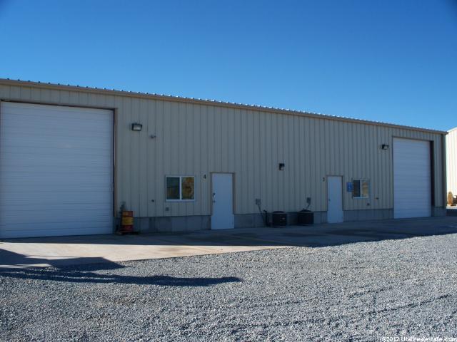 1144 E Amelia Earhart Dr, Vernal, UT 84078 — photo 3