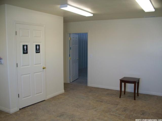 1144 E Amelia Earhart Dr, Vernal, UT 84078 — photo 9
