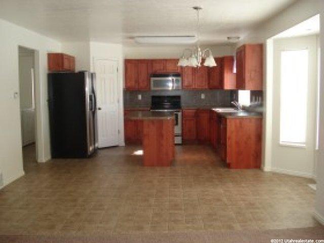 128 E 2100 S, Clearfield, UT 84015 — photo 2