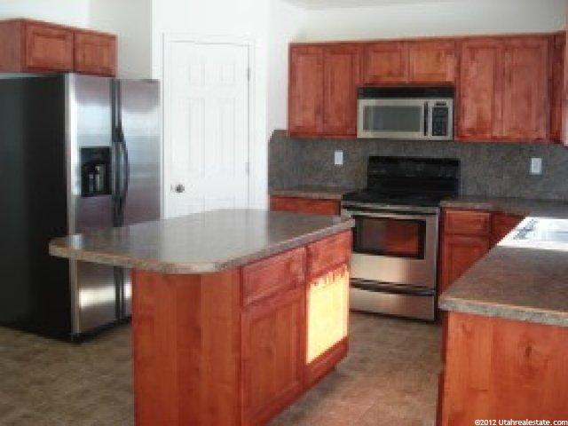 128 E 2100 S, Clearfield, UT 84015 — photo 3