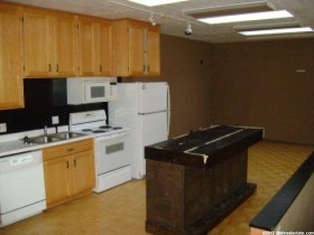 871 Grenoble Dr, Midvale, UT 84047 — photo 10