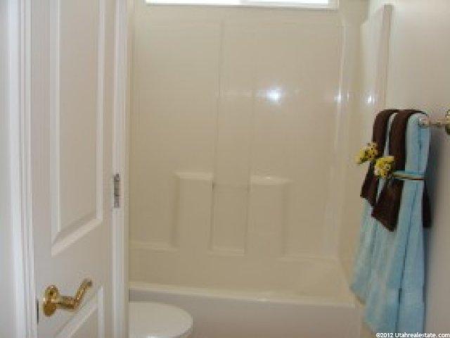 19 W 1850 N #29, Layton, UT 84041 — photo 11