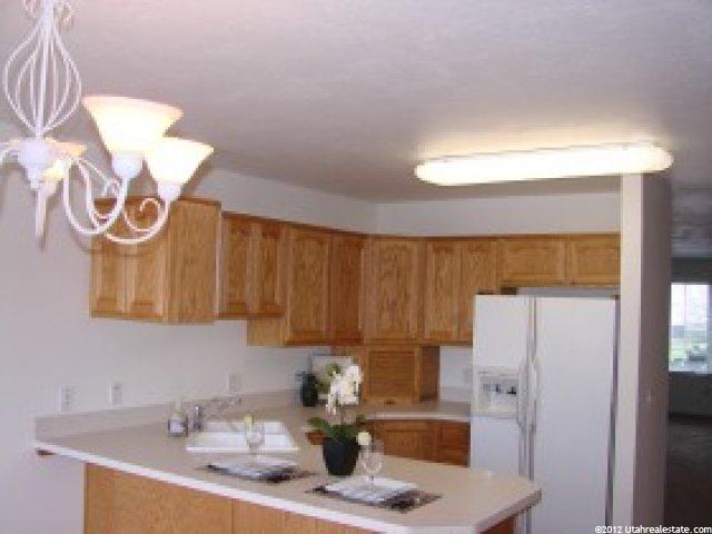 19 W 1850 N #29, Layton, UT 84041 — photo 3
