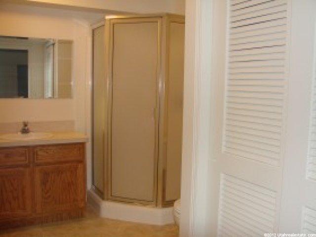 19 W 1850 N #29, Layton, UT 84041 — photo 9