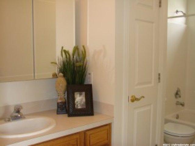 19 W 1850 N #29, Layton, UT 84041 — photo 10