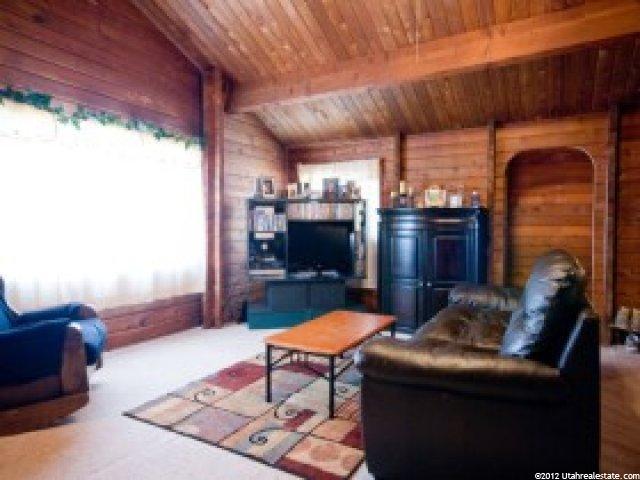 446 N 400 E, Centerville, UT 84014 — photo 2