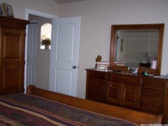 2081 Evans Cove Loop, Layton, UT 84041 — photo 11