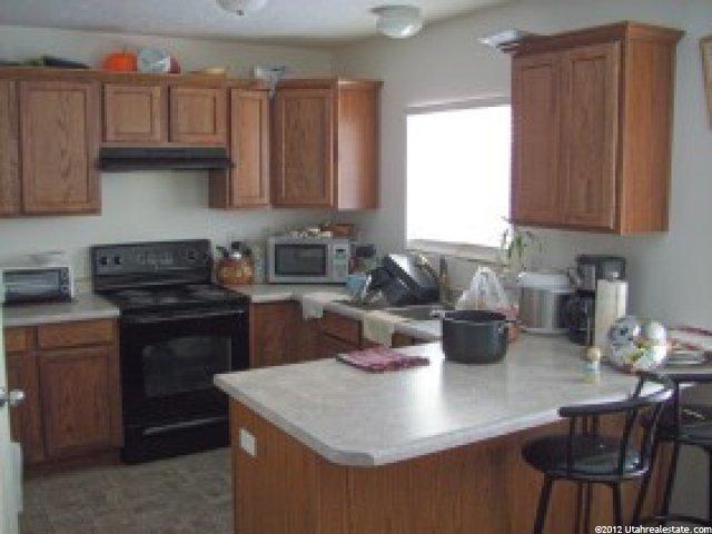 1369 N 2475 W, Clinton, UT 84015 — photo 4