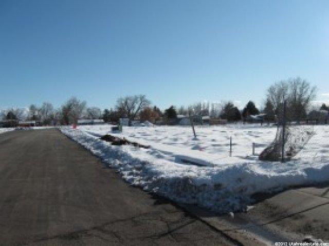 5979 S 3000 W #4, Roy, UT 84067 — photo 2