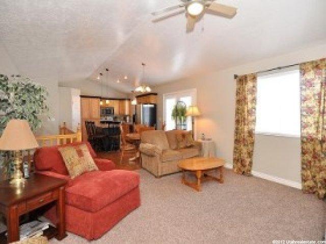 996 Killarney Dr, Syracuse, UT 84075 — photo 3