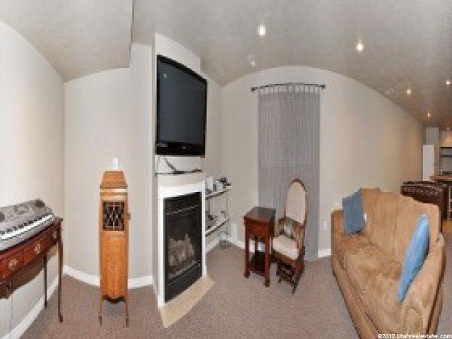 996 Killarney Dr, Syracuse, UT 84075 — photo 9