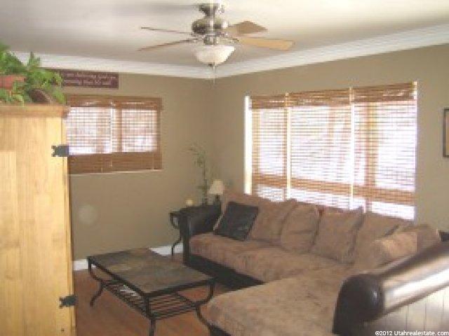 820 E Oak Dr S, Ogden, UT 84403 — photo 2