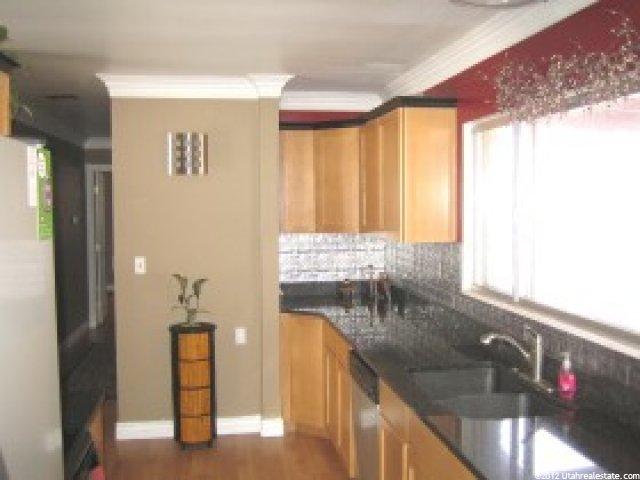 820 E Oak Dr S, Ogden, UT 84403 — photo 4