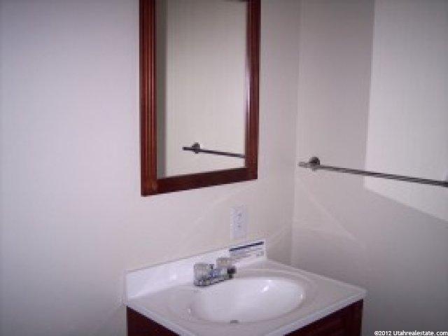 513 S 450 E, Clearfield, UT 84015 — photo 10