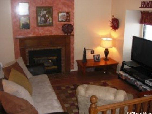 228 N 500 W, Clearfield, UT 84015 — photo 2