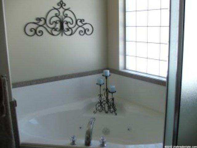 216 E 1820 S, Kaysville, UT 84037 — photo 3