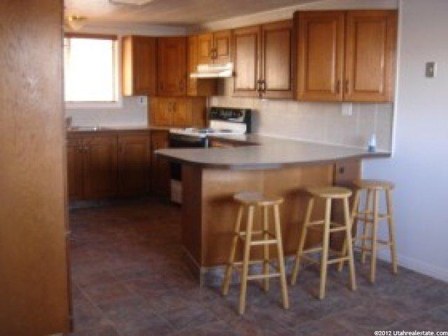 338 E 400 S, Vernal, UT 84078 — photo 2