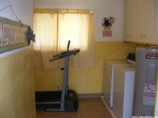 327 N State St, Preston, ID 83263 — photo 9