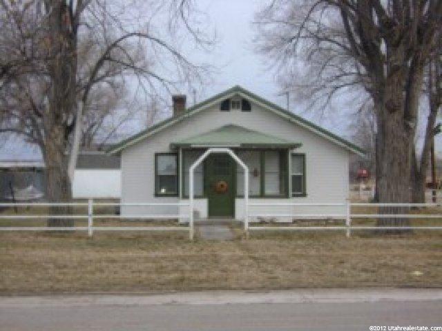 285 W Main, Myton, UT 84052 — photo 2