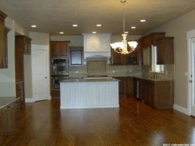 1205 Willow Brook Ln, Kaysville, UT 84037 — photo 2
