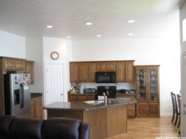 1148 E 425 N, Layton, UT 84040 — photo 2
