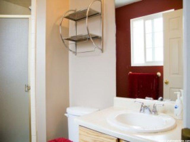 8917 Greenwich Ln, Sandy, UT 84093 — photo 11