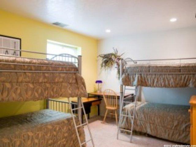 8917 Greenwich Ln, Sandy, UT 84093 — photo 10