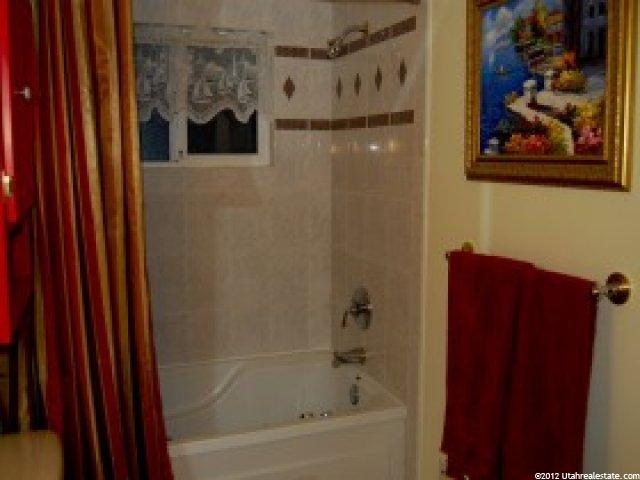835 Edgewood Dr, South Ogden, UT 84403 — photo 12