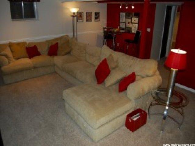 835 Edgewood Dr, South Ogden, UT 84403 — photo 9