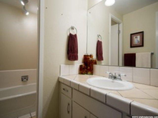 959 E 800 S, Bountiful, UT 84010 — photo 8
