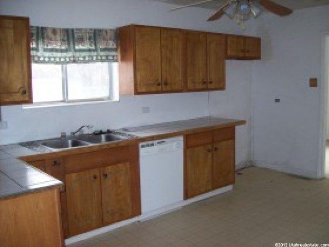 2677 E Cherry Ln, Layton, UT 84040 — photo 4