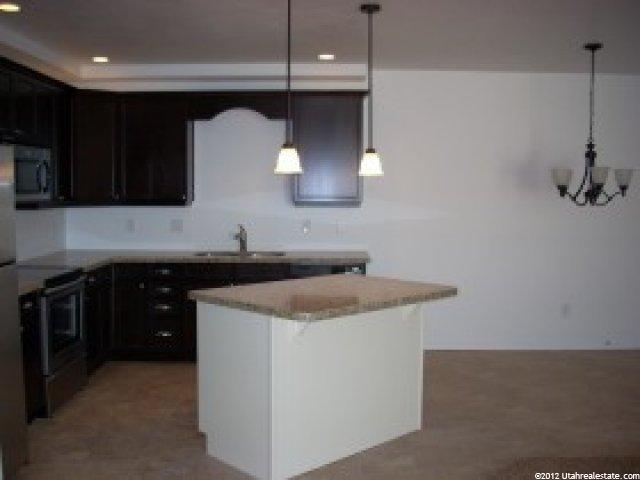 327 W 650 N #F, Centerville, UT 84014 — photo 7