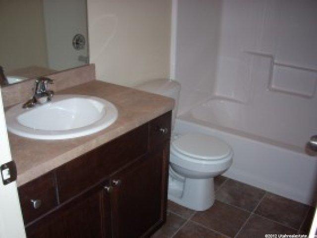 327 W 650 N #H, Centerville, UT 84014 — photo 3