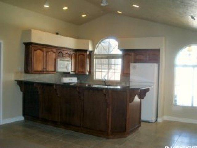 654 N Dusk Dr, St. George, UT 84770 — photo 3