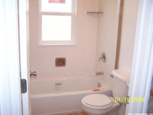 109 S Lakeview Dr, Clearfield, UT 84015 — photo 3