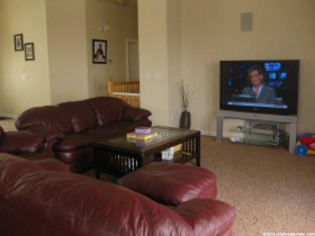 591 E Oakview Ct, North Salt Lake, UT 84054 — photo 3