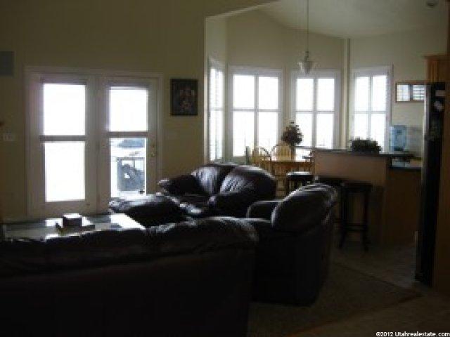 591 E Oakview Ct, North Salt Lake, UT 84054 — photo 4