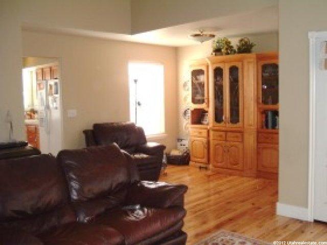 955 N Fairway Dr, Preston, ID 83263 — photo 2