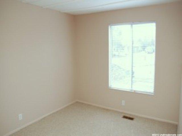 361 E Pepperidge Dr, Midvale, UT 84047 — photo 9