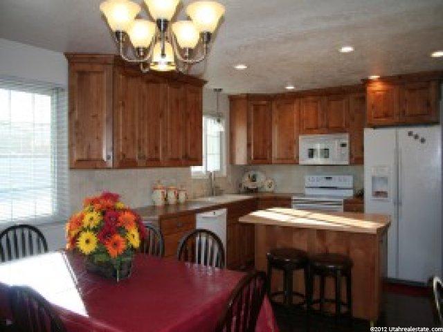 2092 N 1300 W, Clinton, UT 84015 — photo 2