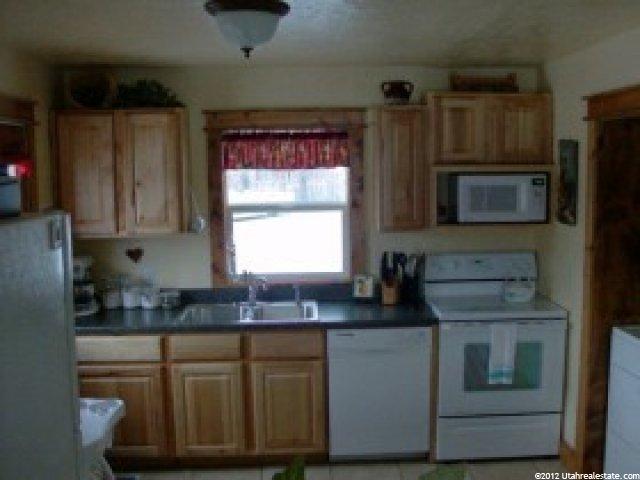 192 N Larsen Dr, Franklin County, ID 83263 — photo 2