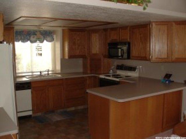 5451 S 200 E, Washington Terrace, UT 84405 — photo 3