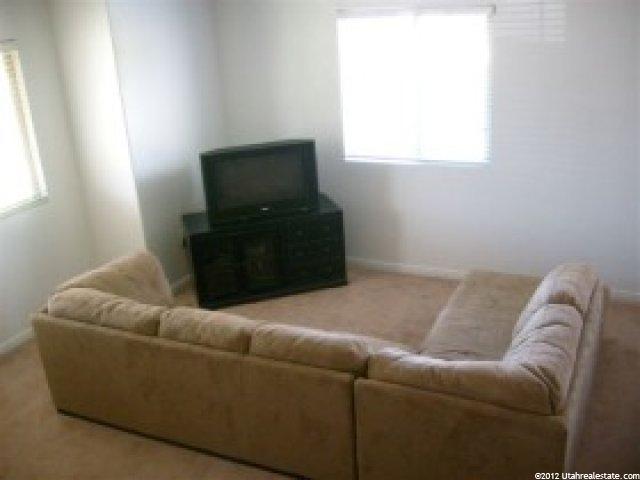327 E 1220 S #A, Vernal, UT 84078 — photo 2
