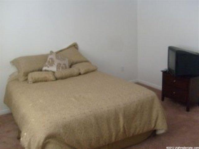 327 E 1220 S #A, Vernal, UT 84078 — photo 4