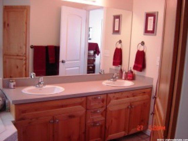 1828 S 2265 W, Syracuse, UT 84075 — photo 6