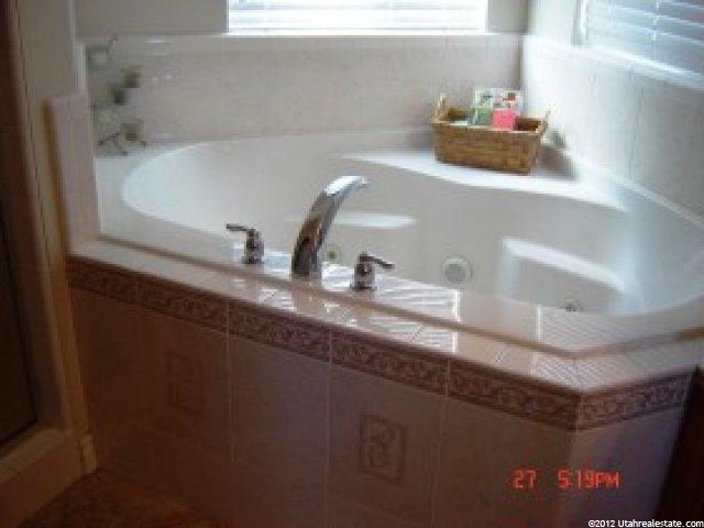 1828 S 2265 W, Syracuse, UT 84075 — photo 7
