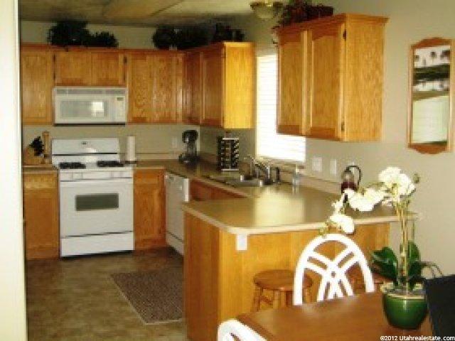 415 S 675 W, Centerville, UT 84014 — photo 3